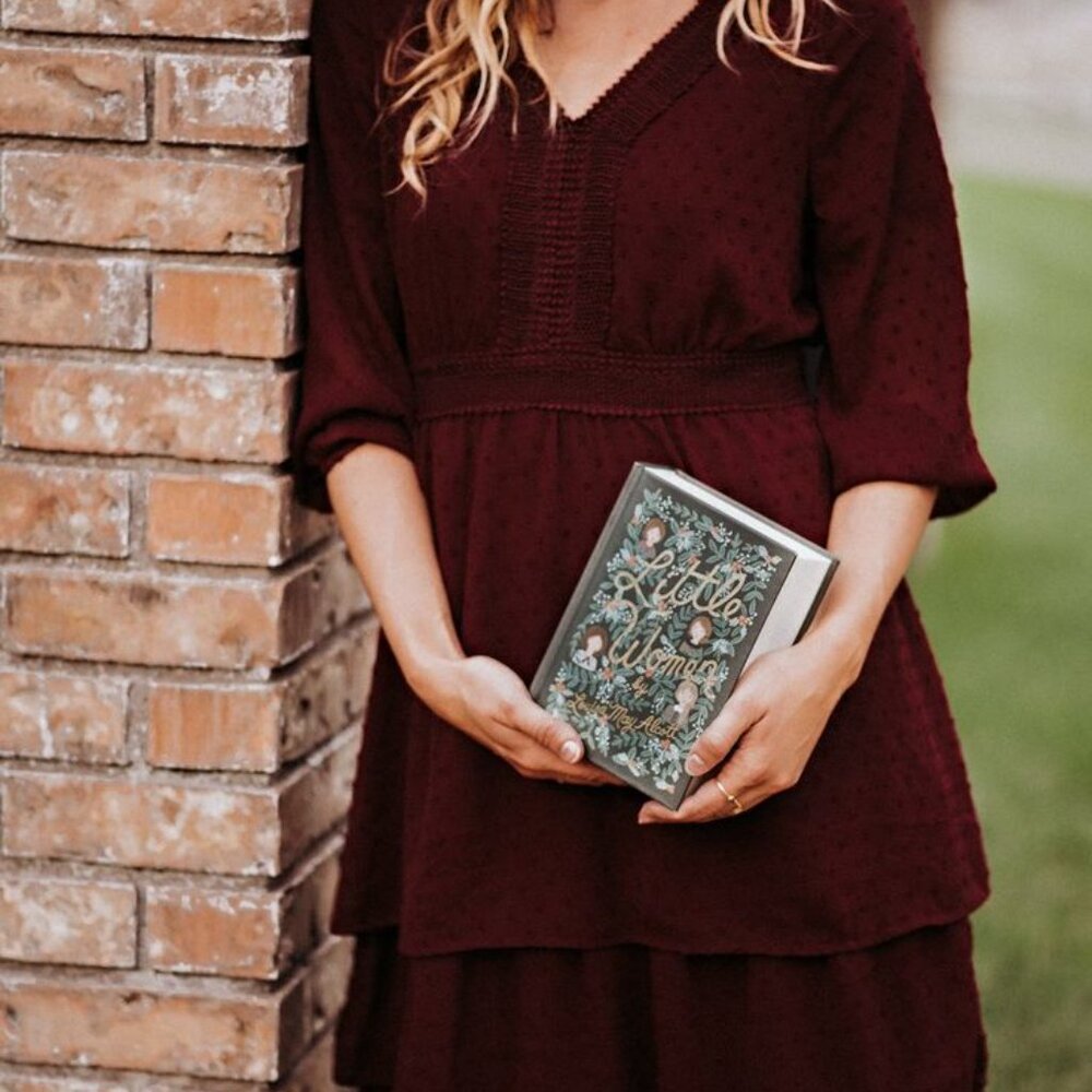 Selena dress in burgundy